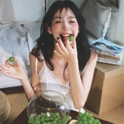 海紫海报