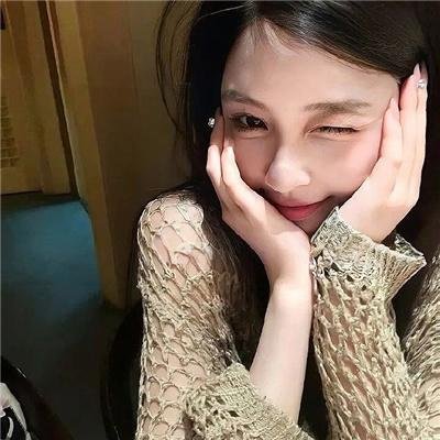 深夜姐妹会海报