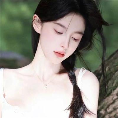 白桦林中的哨所